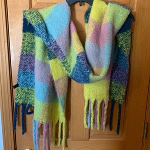 Lightweight Scarf